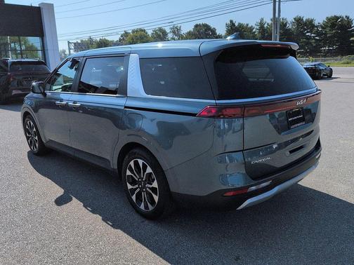 Astra Blue 2024 Kia Carnival EX