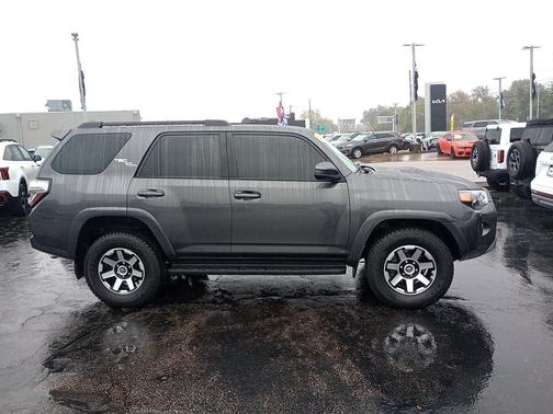 2022 Toyota 4Runner TRD Off Road