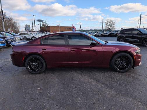 2018 Dodge Charger SXT Plus
