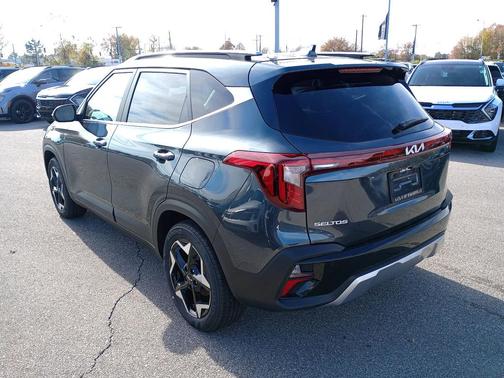 2025 Kia Seltos EX