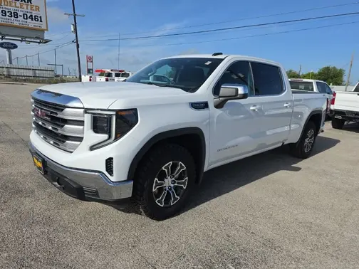 Summit White 2024 GMC Sierra 1500 SLE