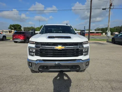 Summit White 2025 Chevrolet Silverado 2500 LT