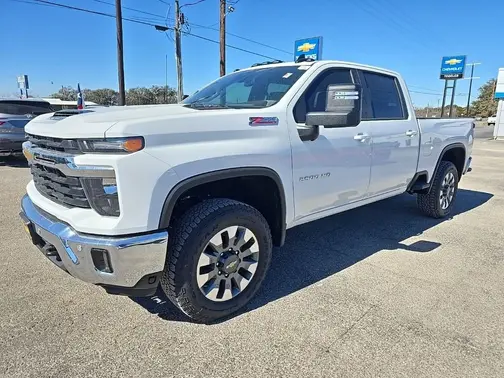 Summit White 2026 Chevrolet Silverado 2500 LT