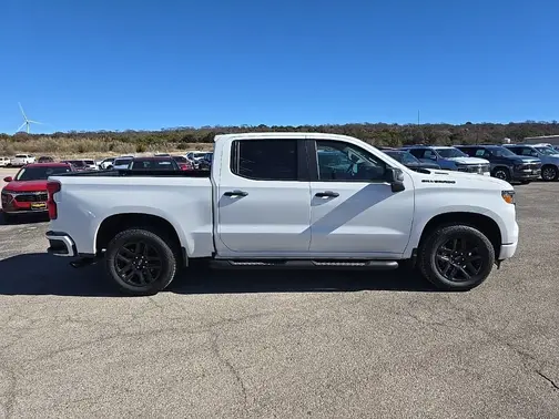 Summit White 2026 Chevrolet Silverado 1500 Custom
