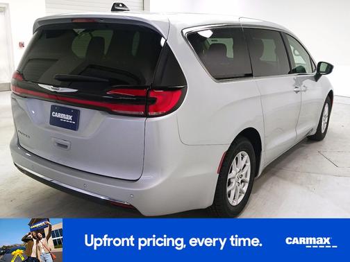 Silver 2024 Chrysler Pacifica Touring L
