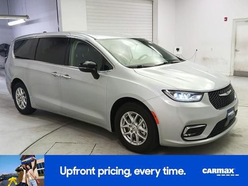 Silver 2024 Chrysler Pacifica Touring L