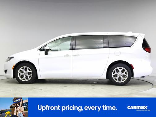 2017 Chrysler Pacifica Touring Plus