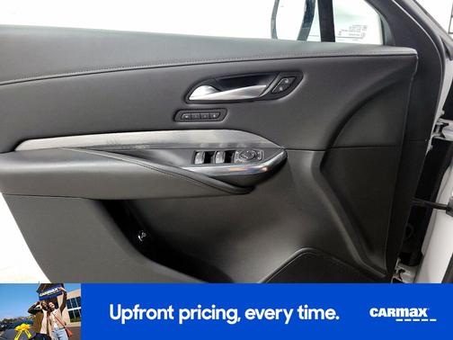 White 2024 Cadillac XT4 Premium Luxury