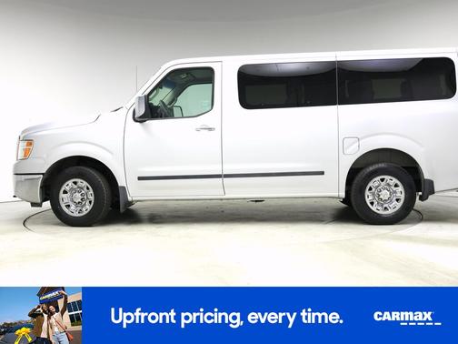 2014 Nissan NV Passenger NV3500 HD SV
