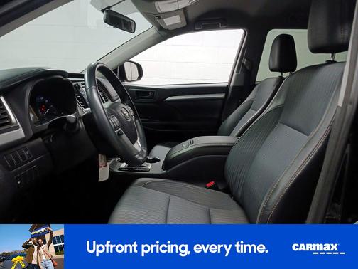Black 2016 Toyota Highlander LE