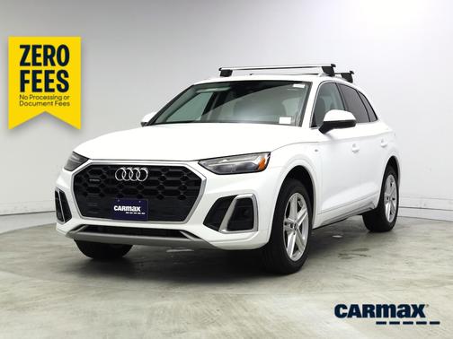 White 2021 Audi Q5 e Premium