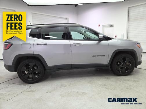 Gray 2019 Jeep Compass Altitude