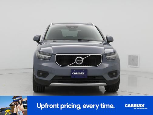 2020 Volvo XC40 T5 Momentum