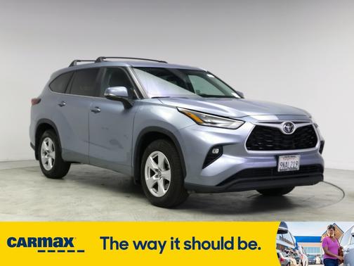 2024 Toyota Highlander LE