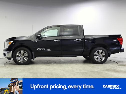 Black 2018 Nissan Titan SV