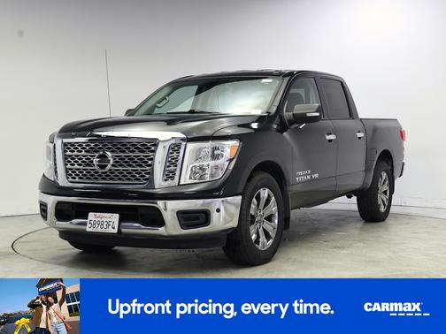 Black 2018 Nissan Titan SV