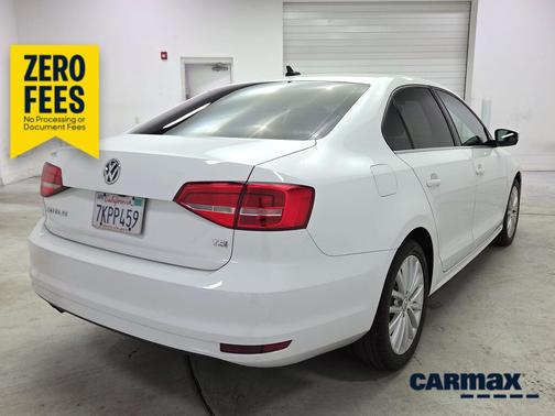 White 2015 Volkswagen Jetta SE