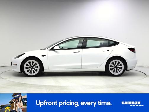 White 2022 Tesla Model 3