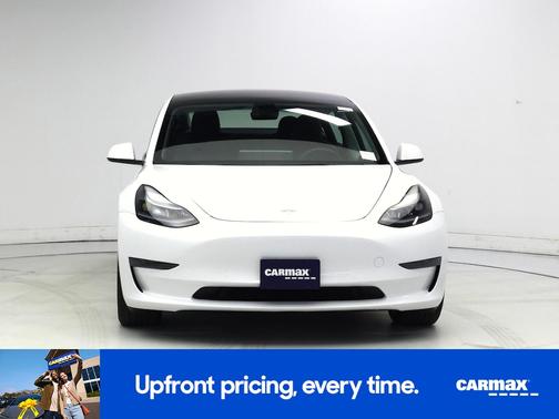 White 2022 Tesla Model 3