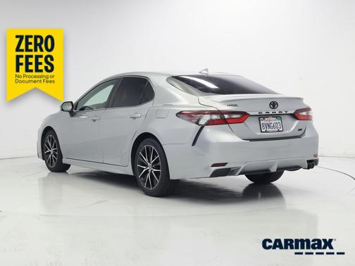 Silver 2021 Toyota Camry SE