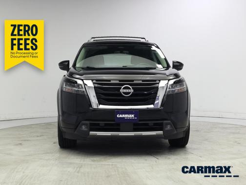Black 2022 Nissan Pathfinder Platinum