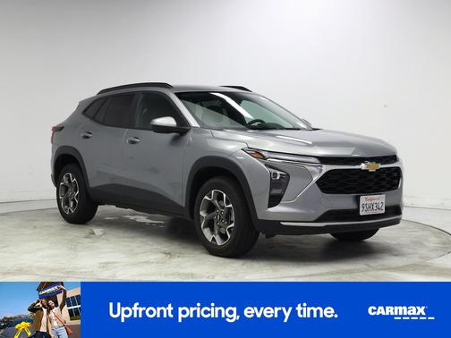 Silver 2025 Chevrolet Trax LT