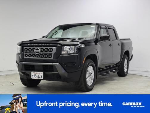 Black 2022 Nissan Frontier SV