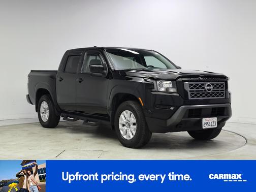 Black 2022 Nissan Frontier SV