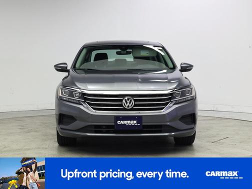 Gray 2022 Volkswagen Passat SE