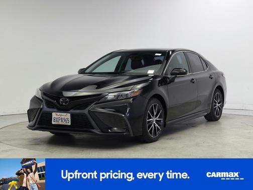 Black 2021 Toyota Camry SE