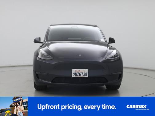 Gray 2024 Tesla Model Y Long Range