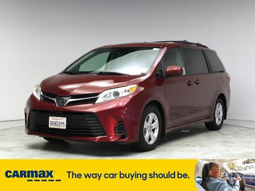 2020 Toyota Sienna LE