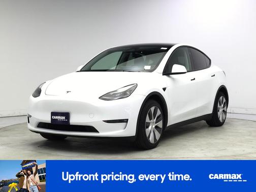 White 2024 Tesla Model Y Long Range