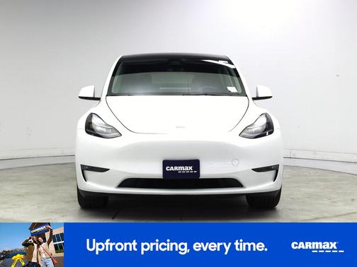 White 2024 Tesla Model Y Long Range