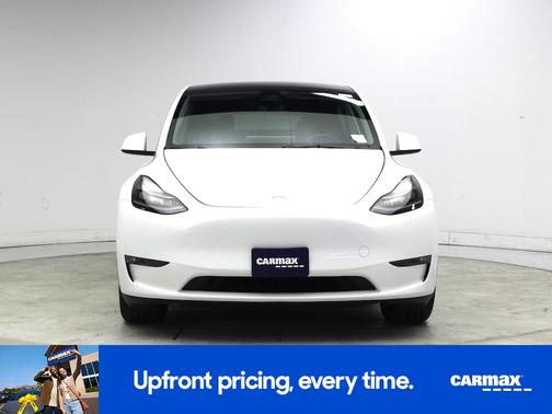 White 2024 Tesla Model Y Long Range