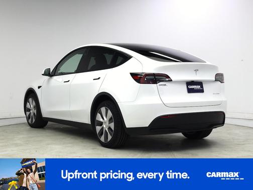 White 2024 Tesla Model Y Long Range