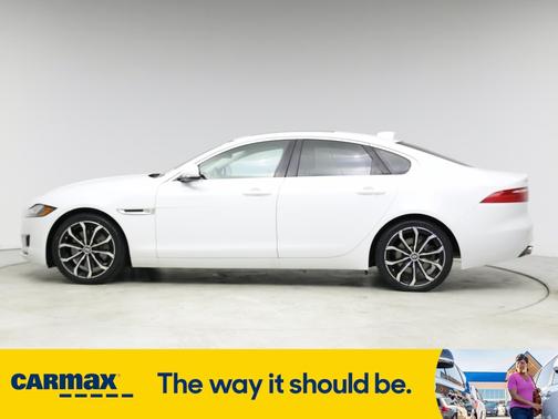 2016 Jaguar XF Prestige