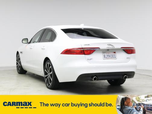 2016 Jaguar XF Prestige