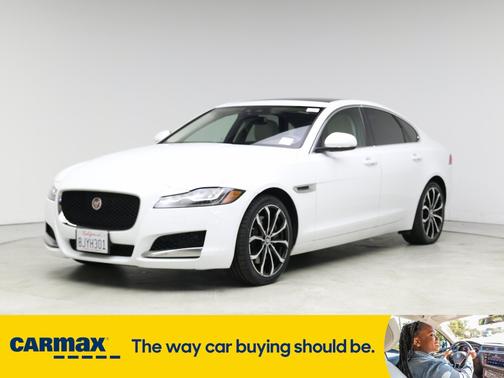 2016 Jaguar XF Prestige