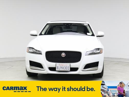 2016 Jaguar XF Prestige