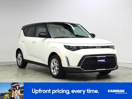 White 2023 Kia Soul S