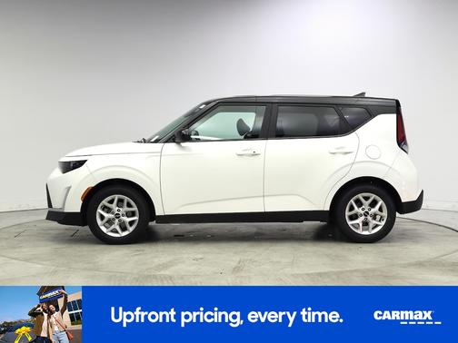 White 2023 Kia Soul S