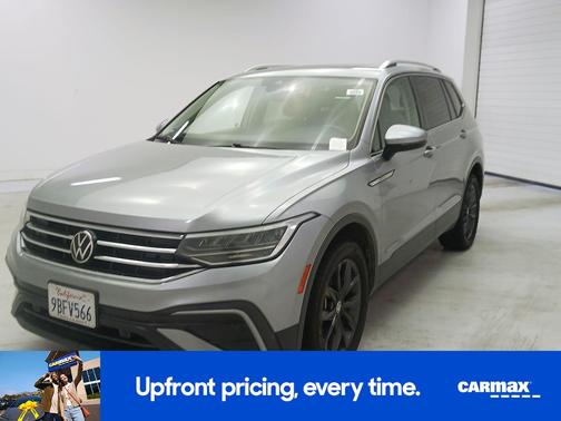 Silver 2022 Volkswagen Tiguan SE
