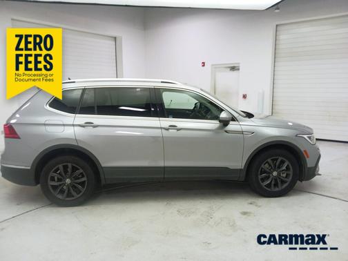 Silver 2022 Volkswagen Tiguan SE