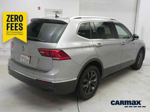 Silver 2022 Volkswagen Tiguan SE