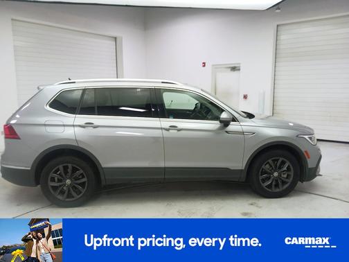 Silver 2022 Volkswagen Tiguan SE