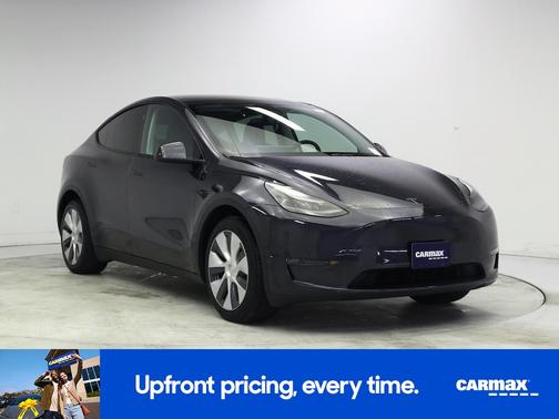 Gray 2024 Tesla Model Y Long Range