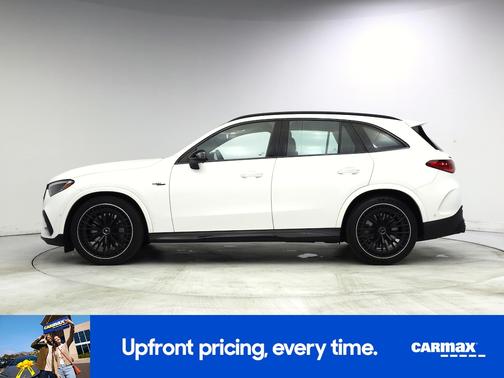 White 2025 Mercedes-Benz GLC 300