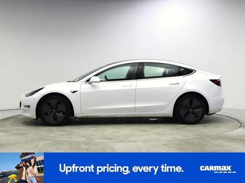 White 2019 Tesla Model 3 Standard Range Plus