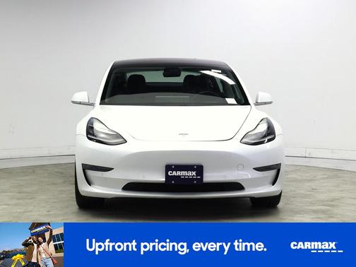 White 2019 Tesla Model 3 Standard Range Plus